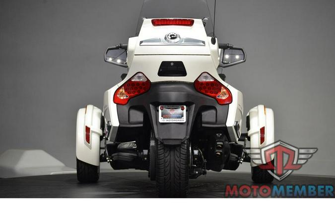 2014 Can-Am SPYDER RT S
