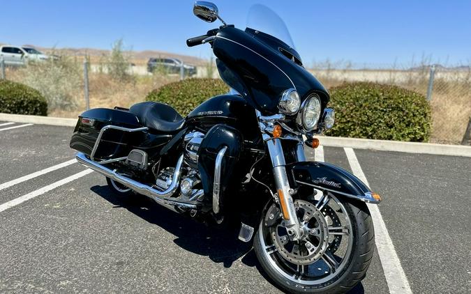 2017 Harley-Davidson® FLHTK - Ultra Limited