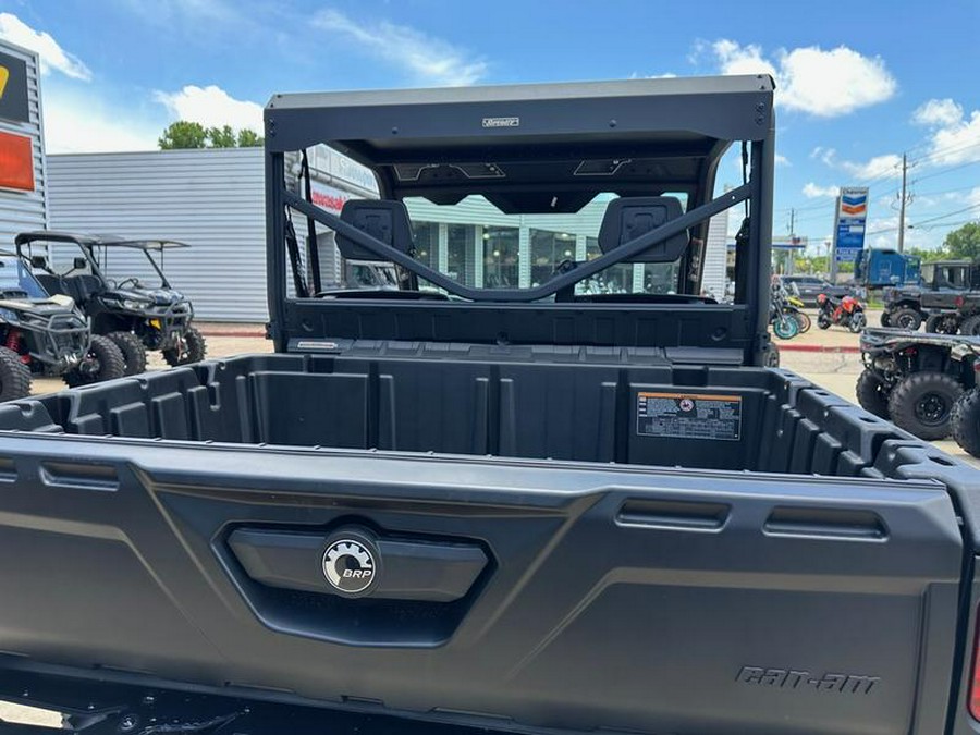 2025 Can-Am® Defender DPS HD10