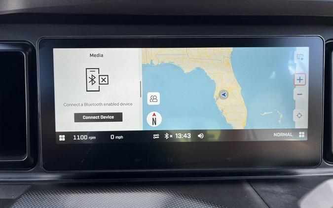 2026 Can-Am Defender MAX LONE STAR HD11