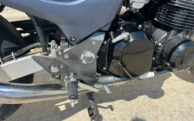 2000 Kawasaki ZR750-F