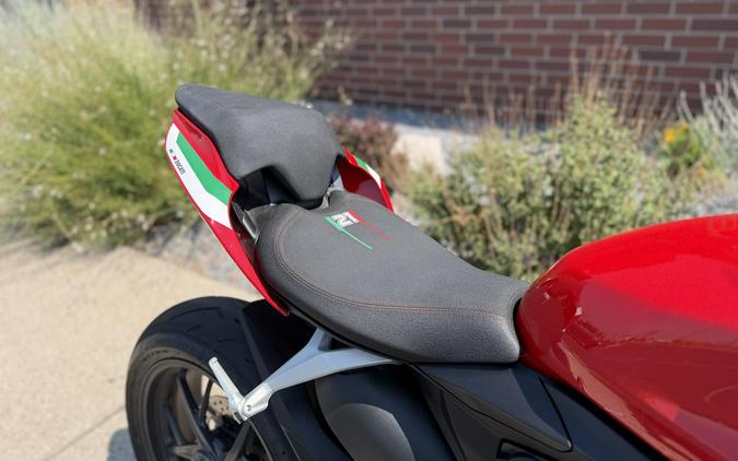 2023 Ducati Panigale V2 Bayliss 1st Championship 20th Anniversary Red / White / Green