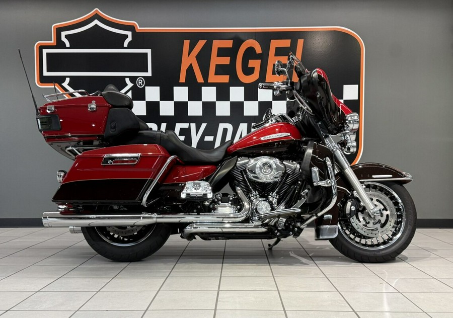 2011 Harley-Davidson® Electra Glide® Ultra Limited Red