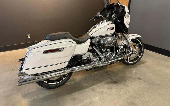 2024 Harley-Davidson® Street Glide® White Onyx Pearl