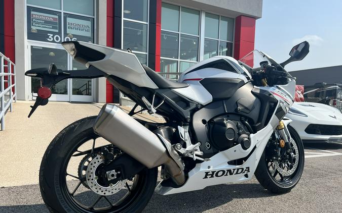2027 Honda CBR1000RR