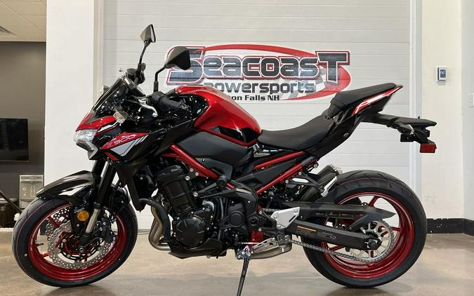 2024 Kawasaki Z900 ABS Candy Persimmon Red/Ebony