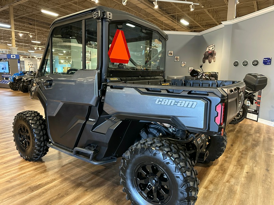 2023 Can-Am™ Defender Limited HD10