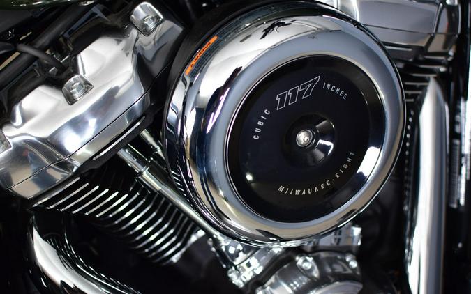 2026 Harley-Davidson Street Bob Olive Steel Metallic Chrome Laced Wheels