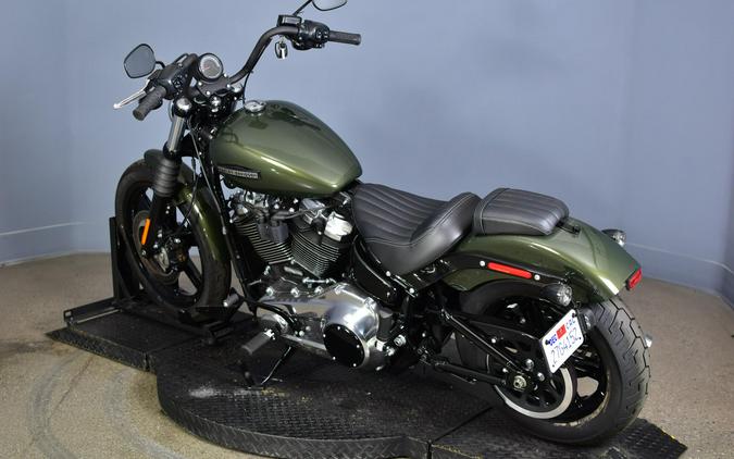2026 Harley-Davidson Street Bob Olive Steel Metallic Chrome Laced Wheels