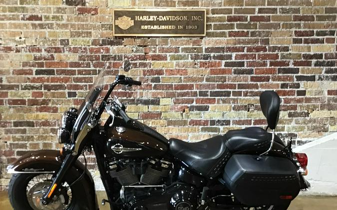 2019 HARLEY-DAVIDSON FLHCS