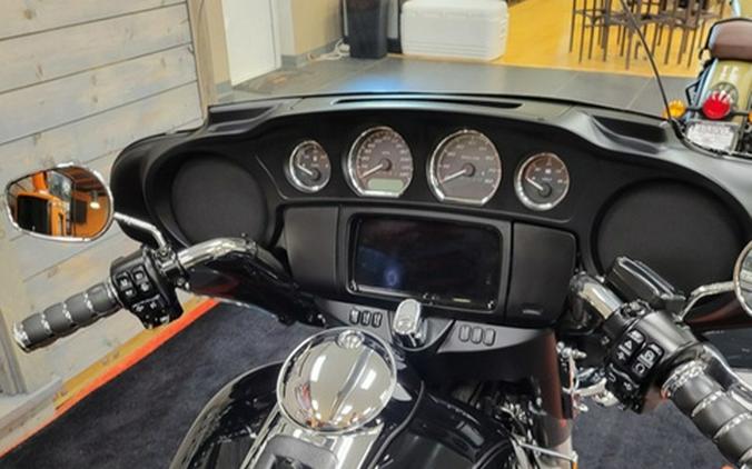2023 Harley-Davidson FLHTCUTG - Tri Glide Ultra