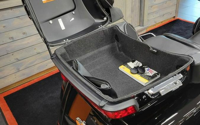 2023 Harley-Davidson FLHTCUTG - Tri Glide Ultra