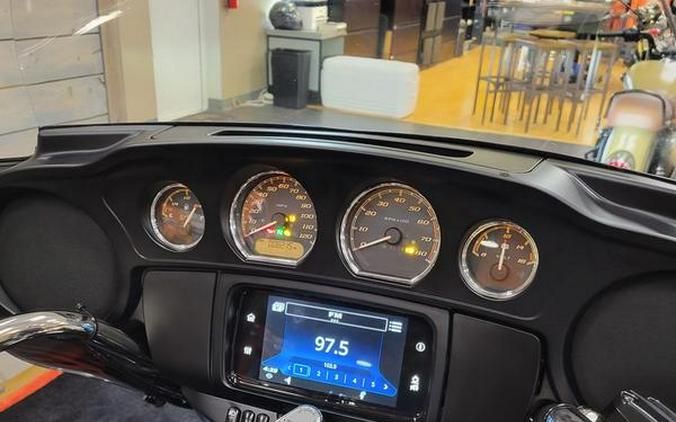 2023 Harley-Davidson® FLHTCUTG - Tri Glide® Ultra