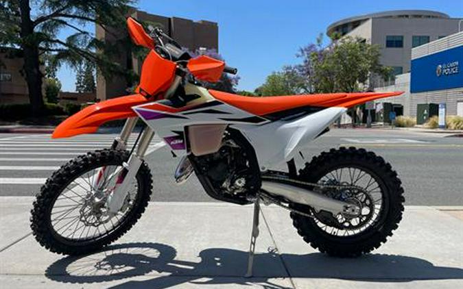 2024 KTM 125 XC