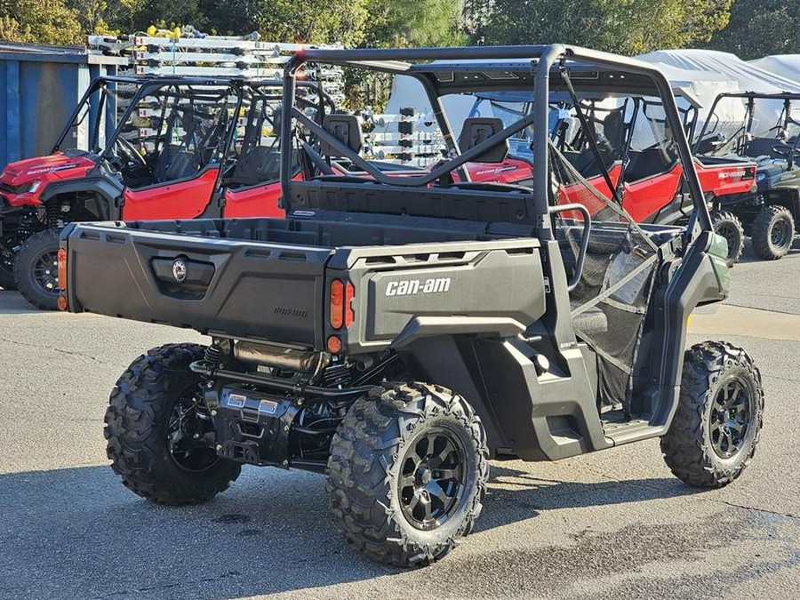 2024 Can-Am® DEF DPS 62 HD9