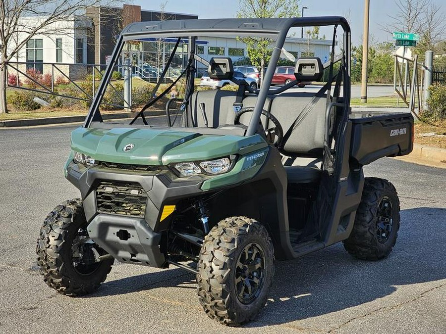 2024 Can-Am® DEF DPS 62 HD9