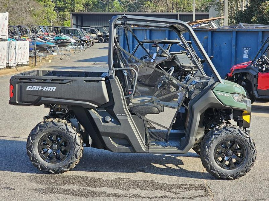 2024 Can-Am® DEF DPS 62 HD9