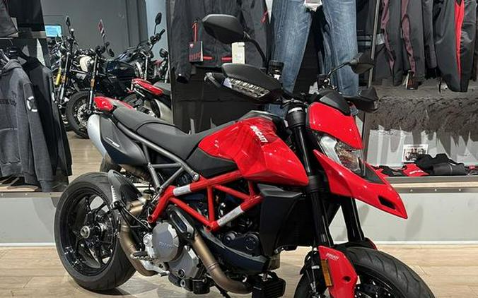 2020 Ducati Hypermotard 950 Red