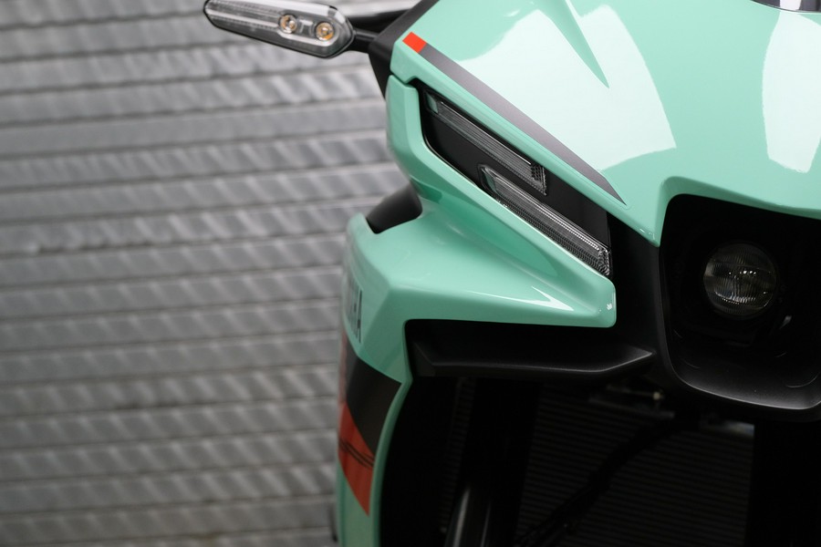 2026 YAMAHA YZFR3 ABS