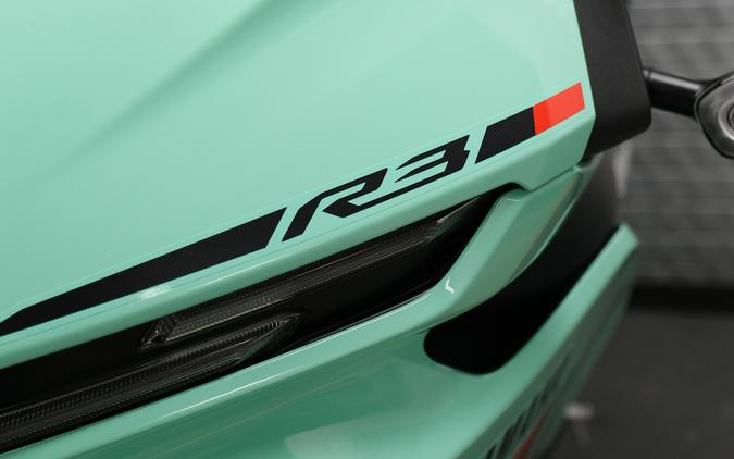 2026 YAMAHA YZFR3 ABS