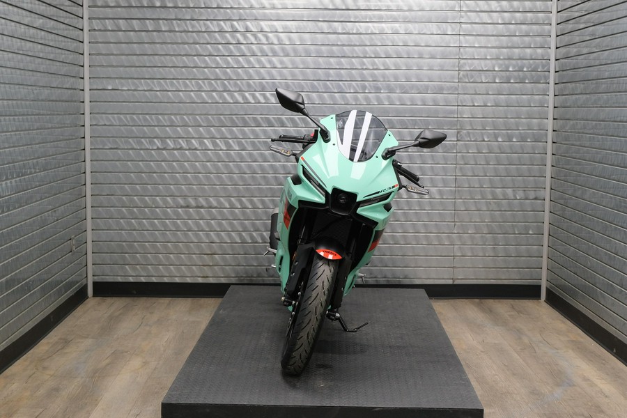 2026 YAMAHA YZFR3 ABS