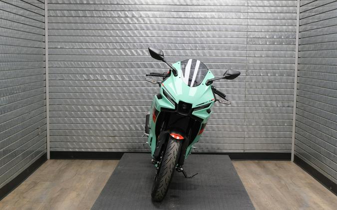 2026 YAMAHA YZFR3 ABS