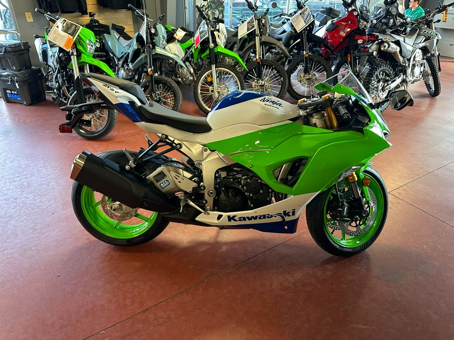 2024 Kawasaki Ninja ZX-6R 40th Anniversary Edition ABS