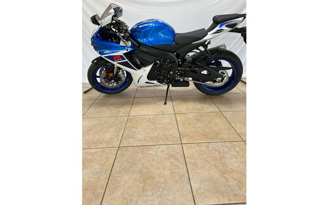 2024 Suzuki GSX-R750ZM4