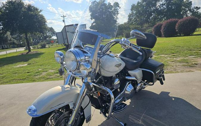 2002 Harley-Davidson® FLHRC - Road King® Classic