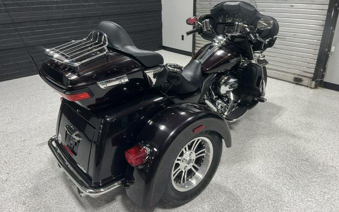 2014 Harley-Davidson Trike FLHTCUTG - Tri Glide Ultra