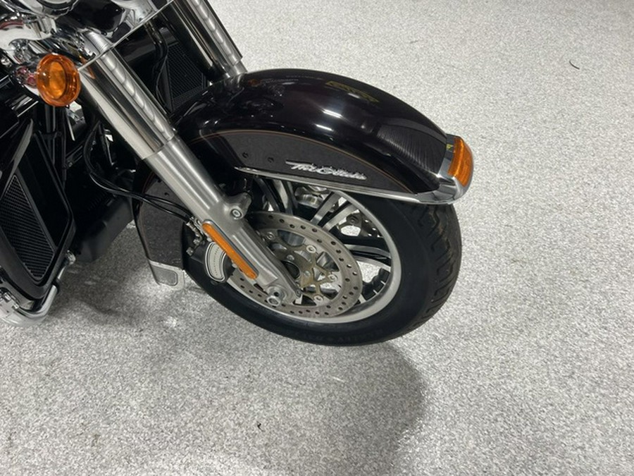 2014 Harley-Davidson Trike FLHTCUTG - Tri Glide Ultra
