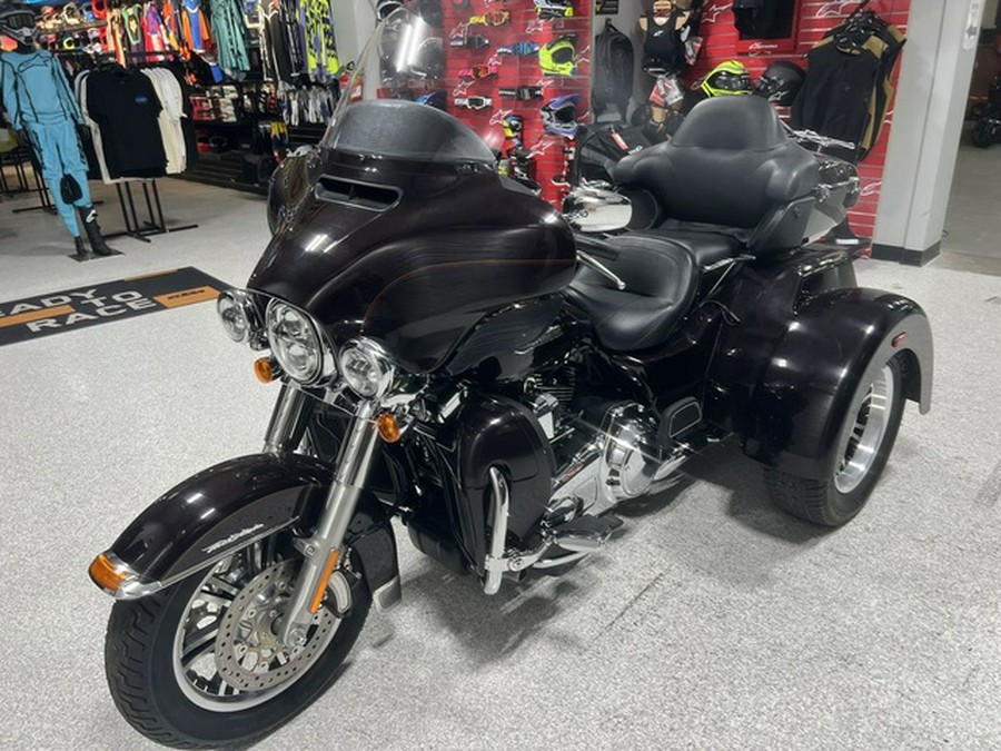 2014 Harley-Davidson Trike FLHTCUTG - Tri Glide Ultra