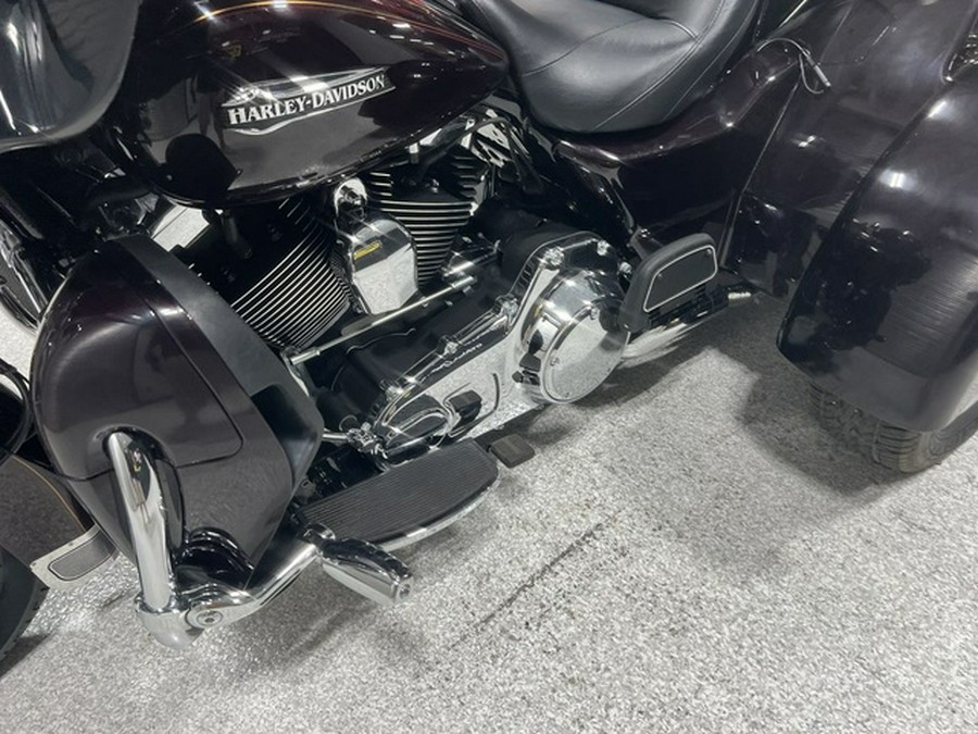 2014 Harley-Davidson Trike FLHTCUTG - Tri Glide Ultra