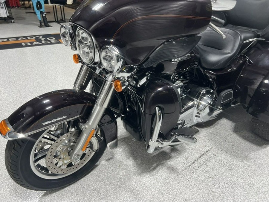 2014 Harley-Davidson Trike FLHTCUTG - Tri Glide Ultra