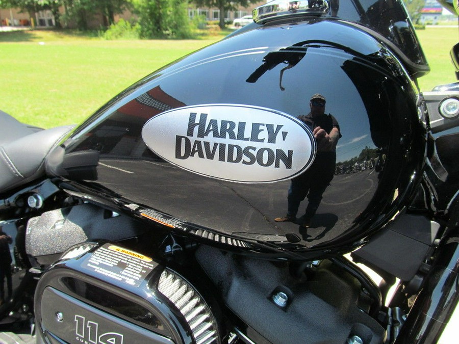 2024 Harley-Davidson® FLHCS - Heritage Classic