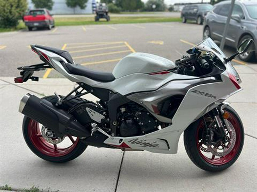 2025 Kawasaki Ninja ZX-6R ABS