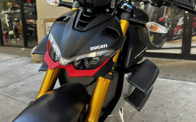 2025 Ducati Streetfighter V4 SP2 Winter Test