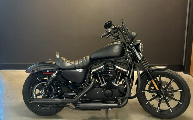 2022 Harley-Davidson® Iron 883™ Black Denim