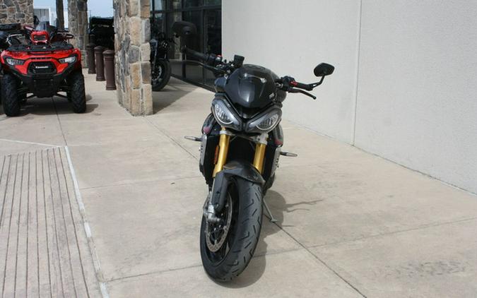 2022 Triumph 1200 RS