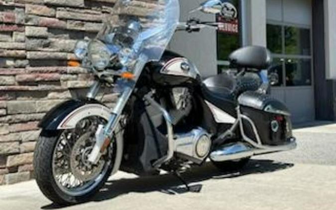 2012 Victory Motorcycles Cross Roads Classic LE