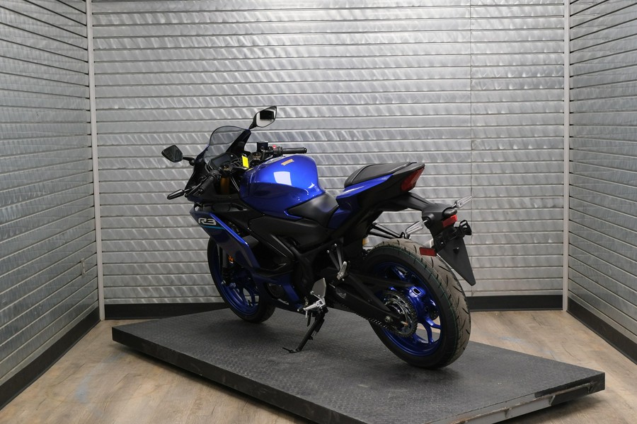 2026 YAMAHA YZFR3 ABS