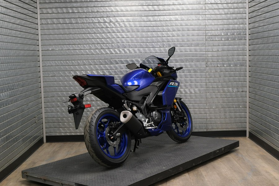 2026 YAMAHA YZFR3 ABS