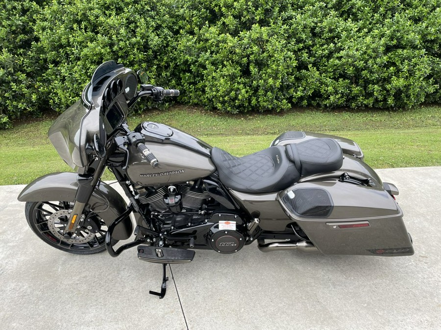 2021 HarleyDavidson® CVO™ Street Glide® Bronze Armour for sale in