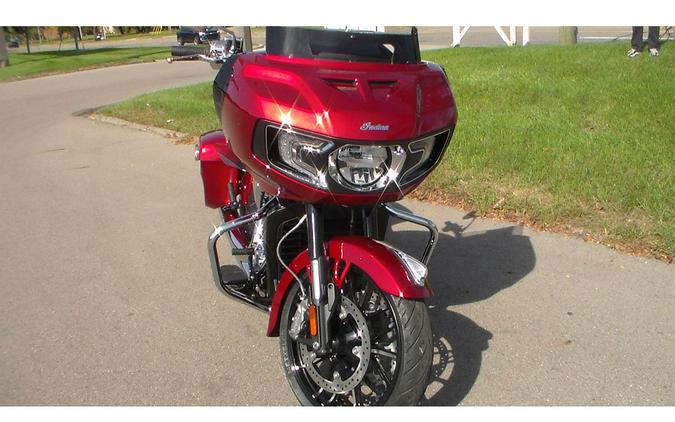 2024 Indian Motorcycle CHALLENGER LIMITED, SNST RED METALLIC, 49ST Limited