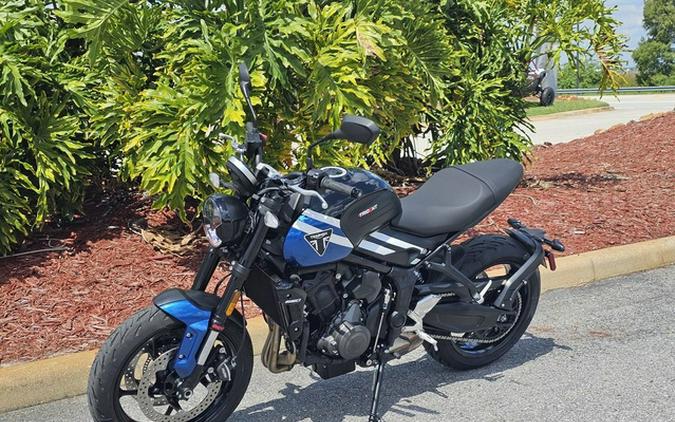 2025 Triumph Trident 660 Cobalt Blue/Sapphire Black 660