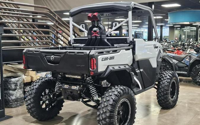 2024 Can-Am® DEF XMR HALF DOOR HD10