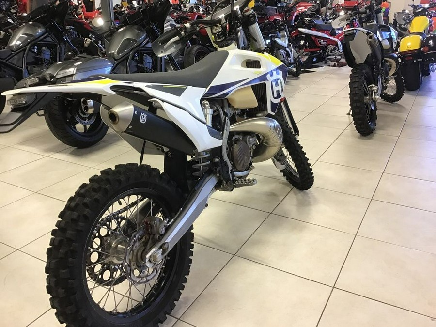 2022 Husqvarna® TE 300i
