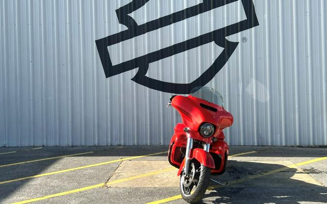 2017 Harley-Davidson® Street Glide® Special Custom Colour Laguna Orange