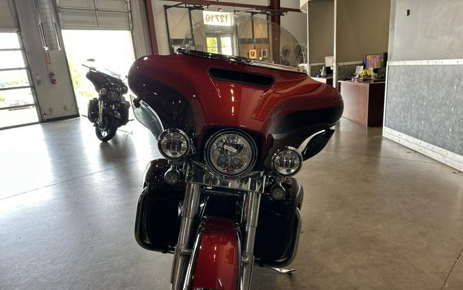 2019 Harley-Davidson® Ultra Limited FLHTK