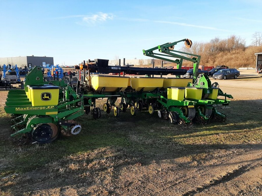 2013 John Deere 1770